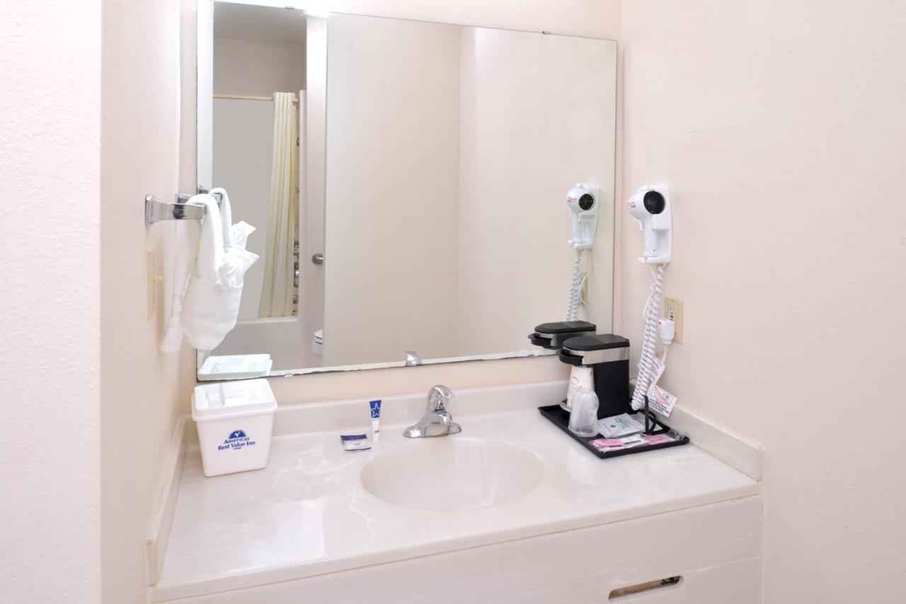 Motel Americas Value 2*